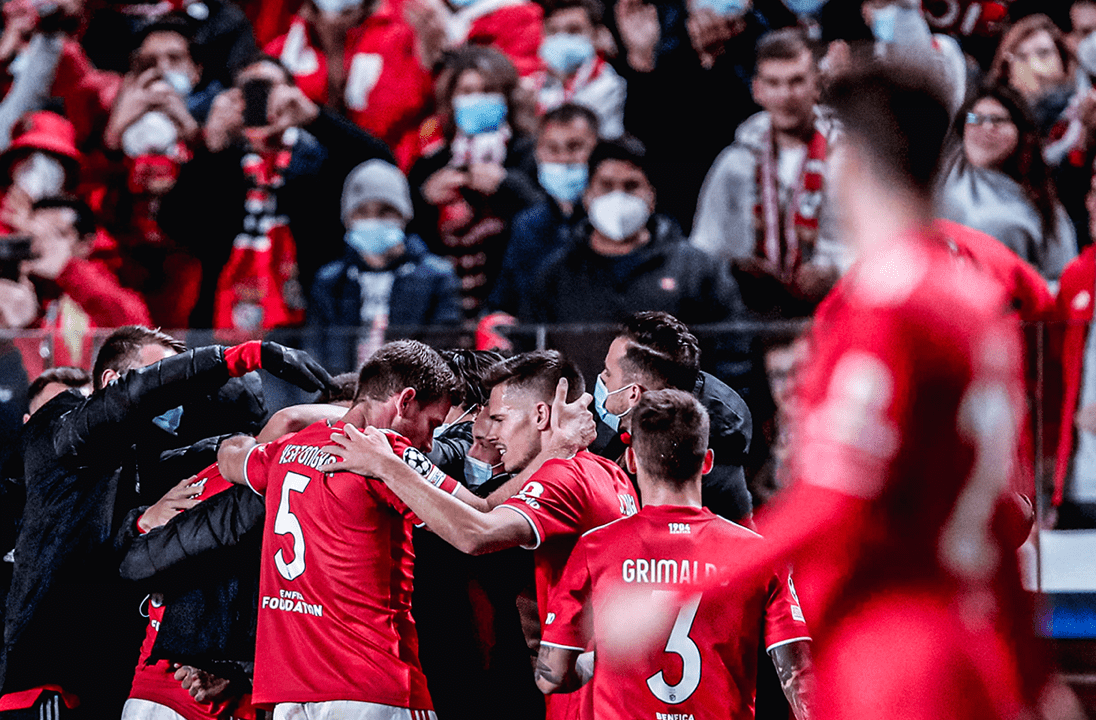 包含今晚突围战来临，孟菲斯灰熊围绕葡超外线爆发，悬念犹存，数据趋势出现新变化的词条